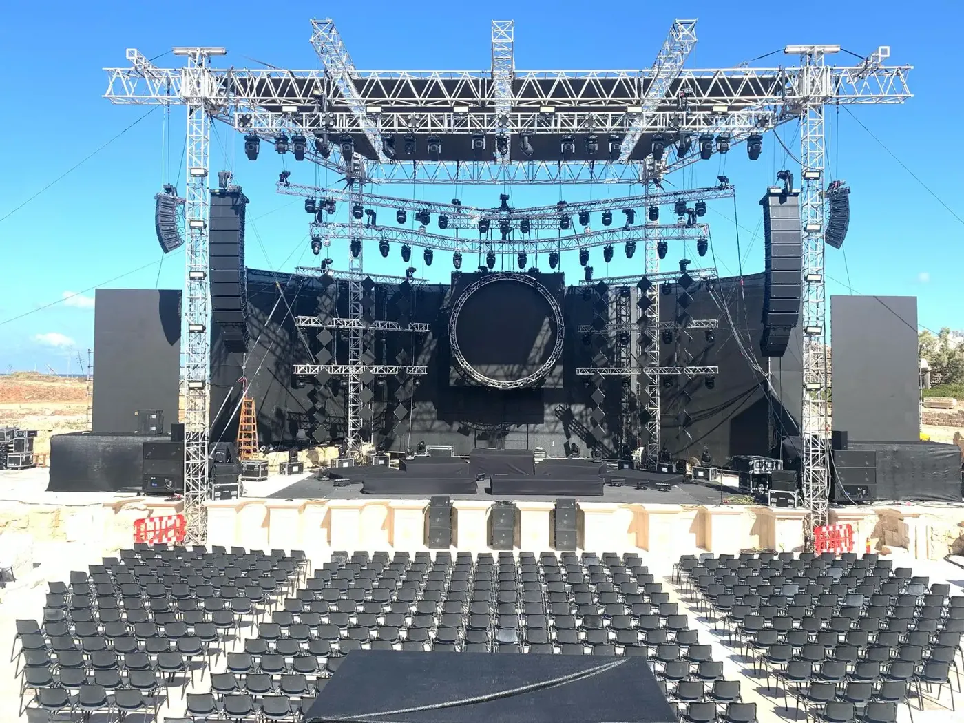 Lit modular stage with LED screens